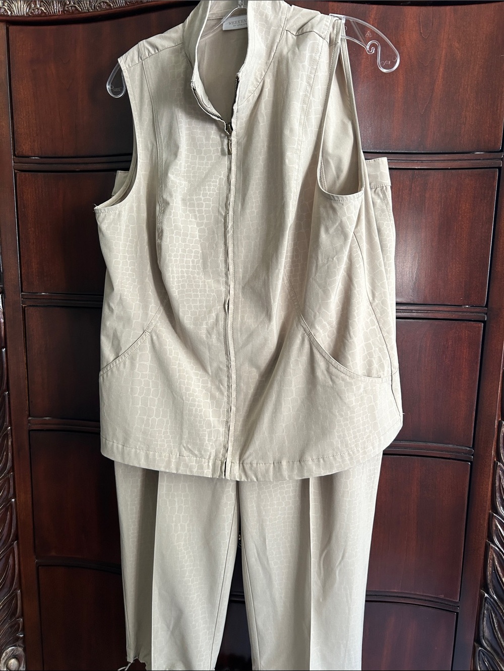 Chico's Taupe Cropped Pants with Matching Zip Vest